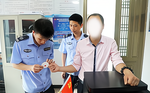 射频识别技术在生物血样卡/DNA信息卡管理应用解决方案 - 相关产品图